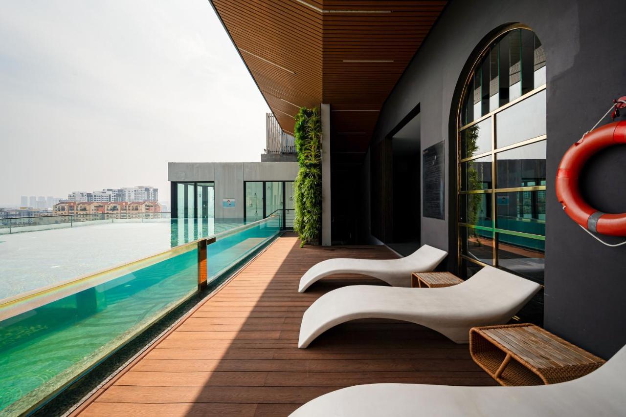 Апартаменты Luxury Retreat D1Mension Хошимин Экстерьер фото